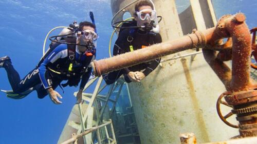 wreck diver